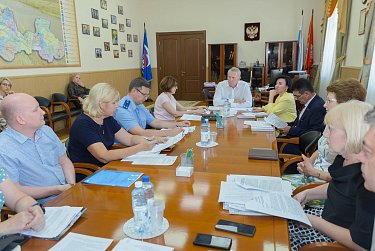 За чиновниками будет следить «Посейдон»